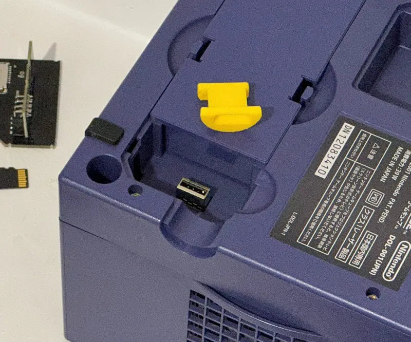 GameCube SD Card Port Cover for SD2SP2 "POR"