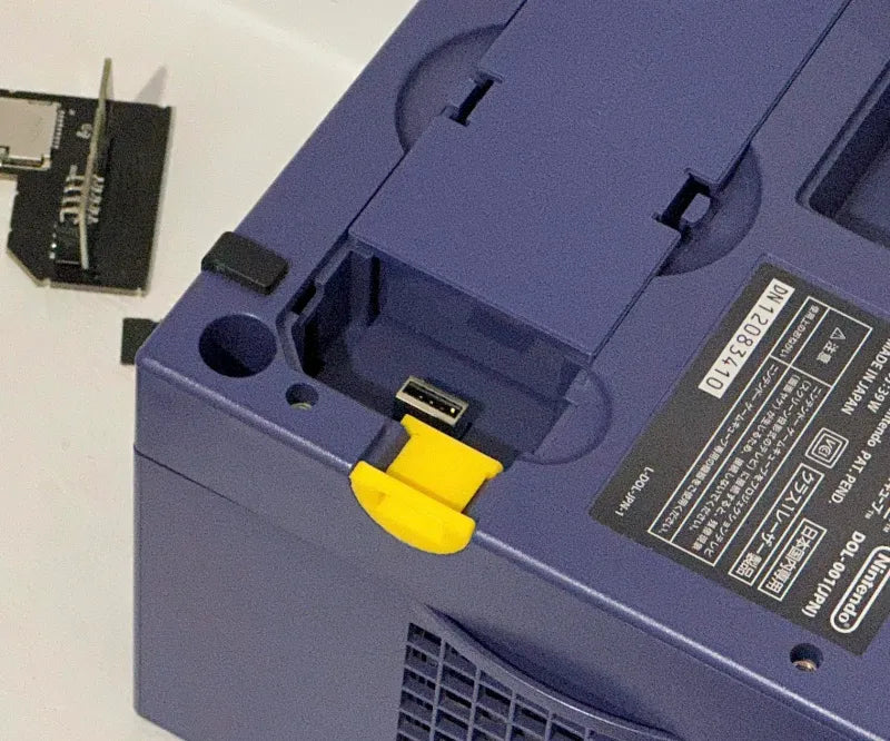 GameCube SD Card Port Cover for SD2SP2 "POR"